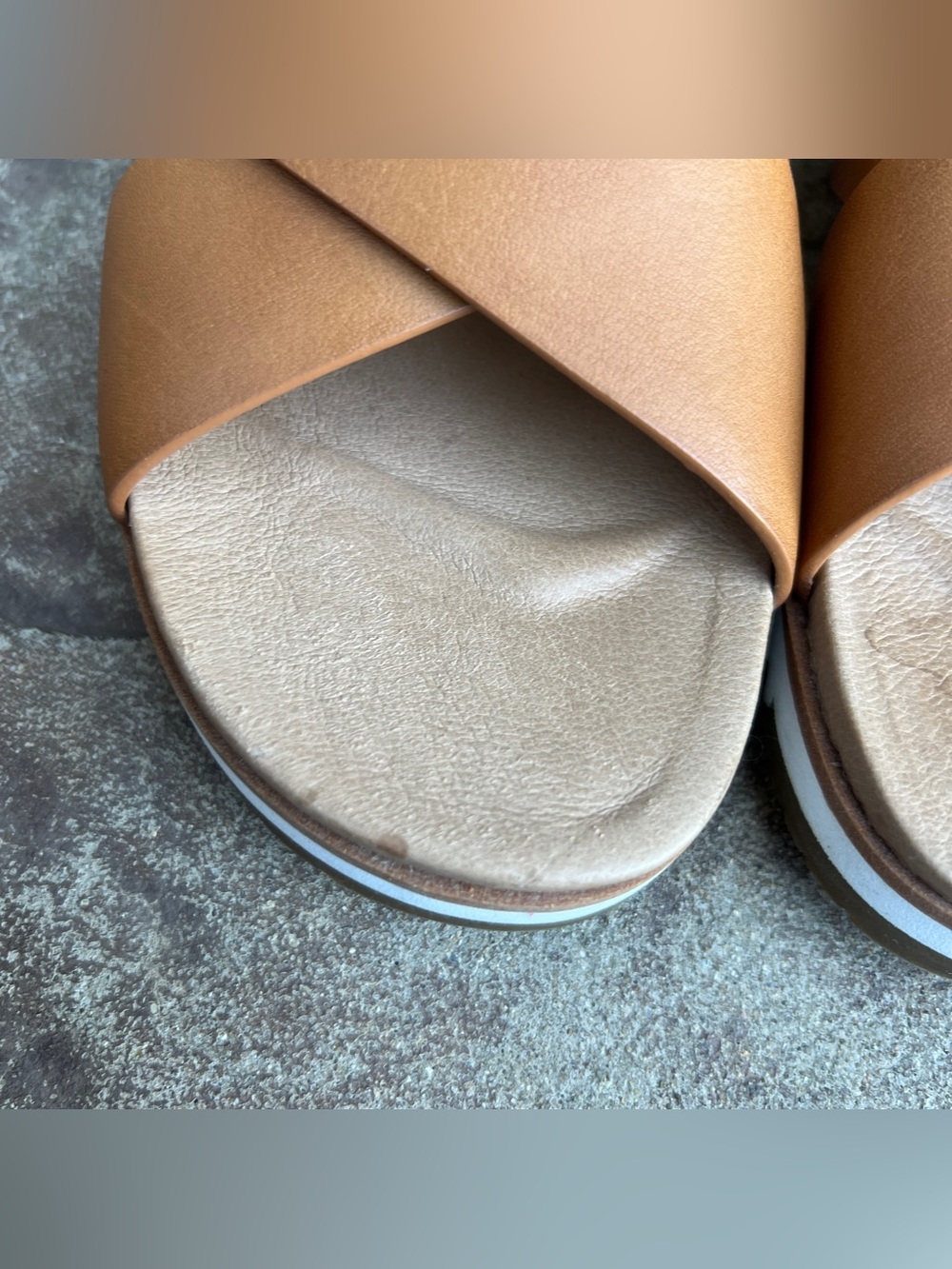 UGG Kari Women's Tan Crossband Slide Sandals - Comfortable Slip-Ons Sz 7.5 - Picture 9 of 13
